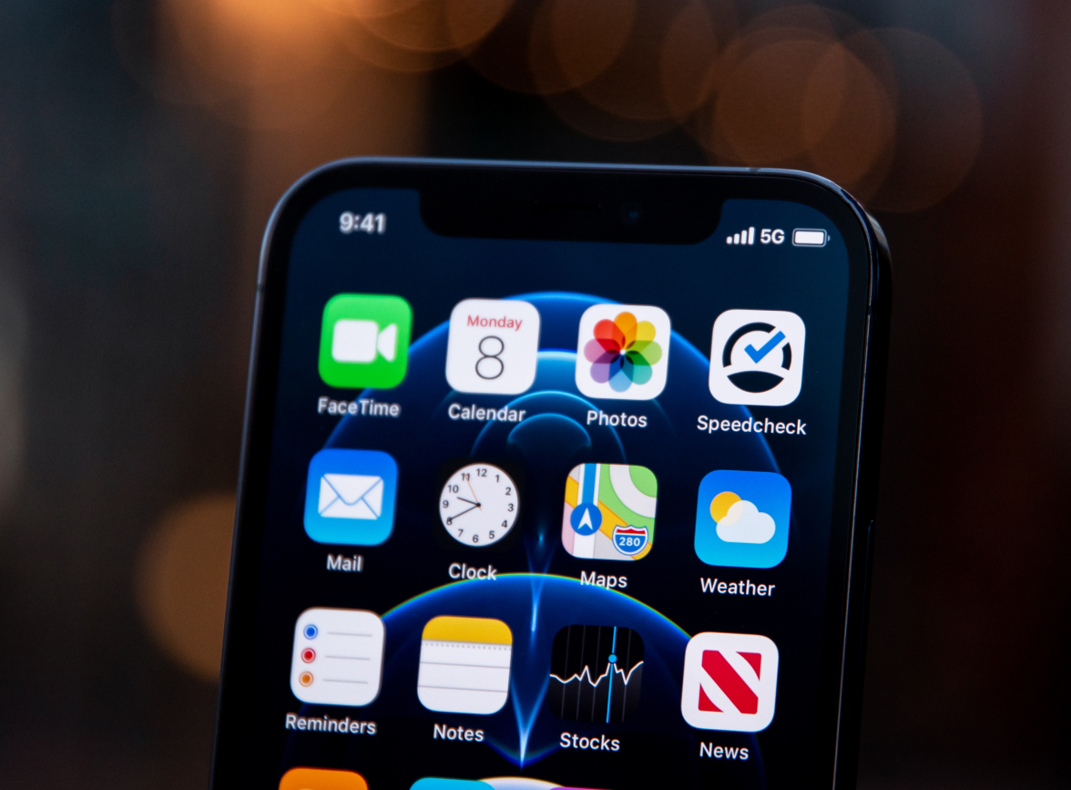 东方苹果手机维修分享为什么 iPhone 12 在冬季会自动关机 