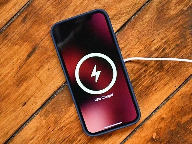 东方苹果手机维修分享iPhone 12可以随便充电吗 